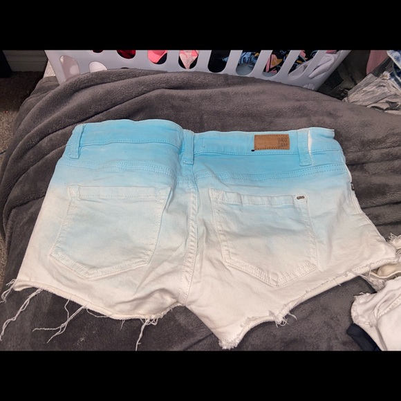 Cutoff Stretch Jean Shorts - Picture 2 of 3